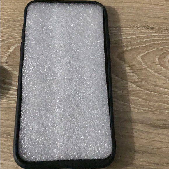 IPHONE XR CASE - Picture 3 of 3